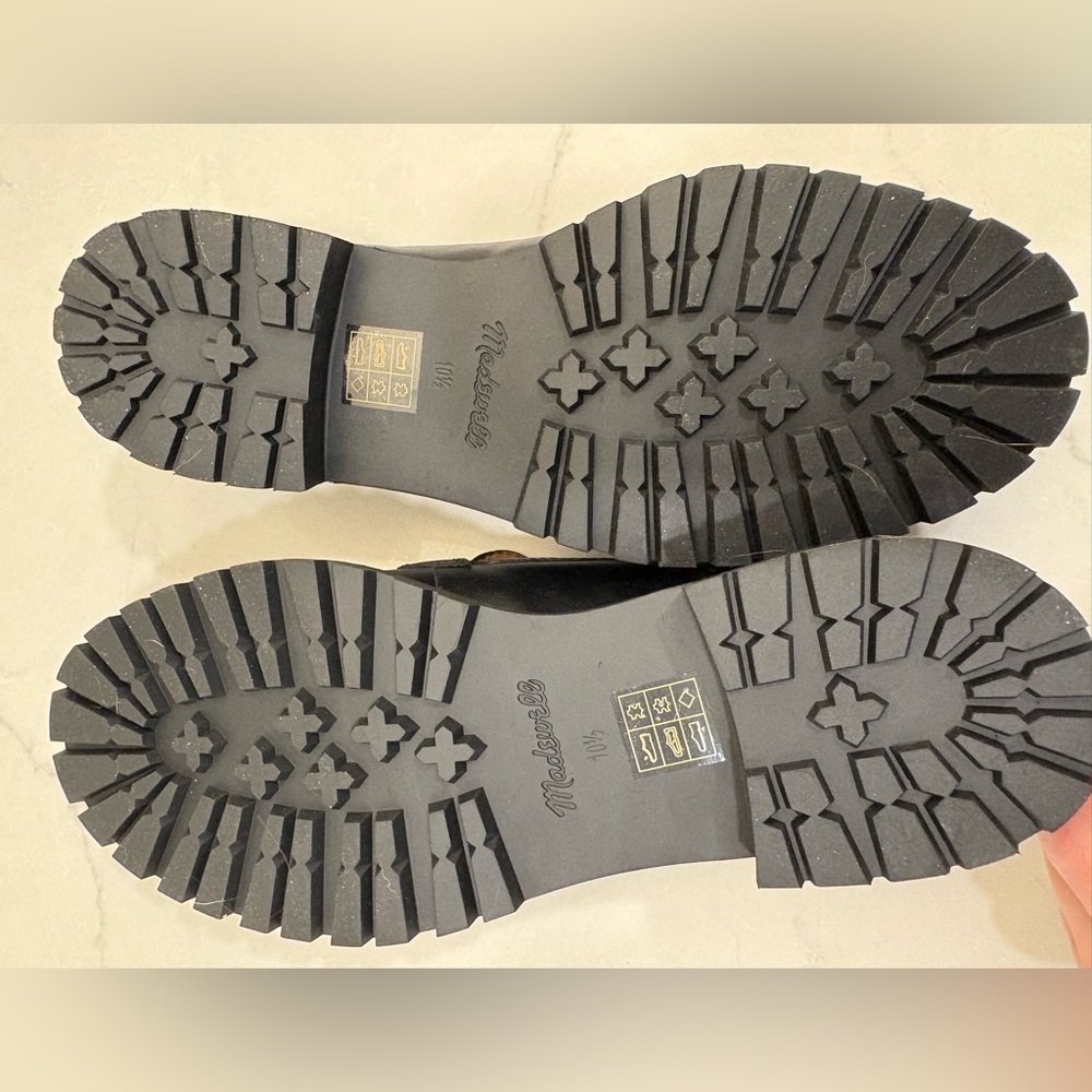 Classic Black Leather Lug-Sole Loafers for Women - Picture 10 of 12